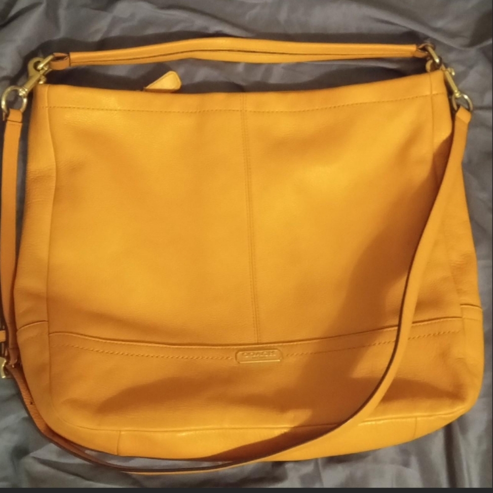 COACH PARK LEATHER HOBO Orange Spice
